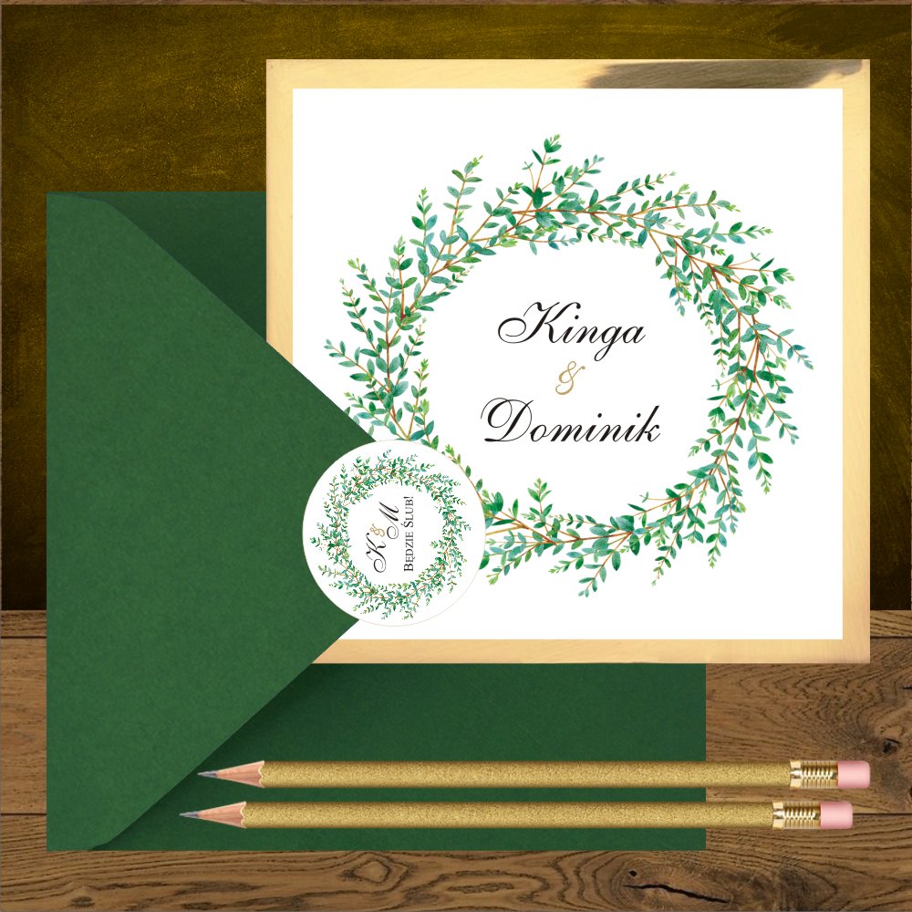 Nowości - Zaproszenia ślubne boho z wiankiem z zielonych gałązek, kwadratowe, na złotym kartoniku.  Wianek zielone gałązki